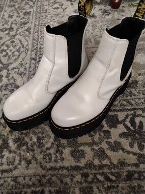 Dr. Martens 2976 Quad White Leather Platform Chelsea Boots Women's Size 6